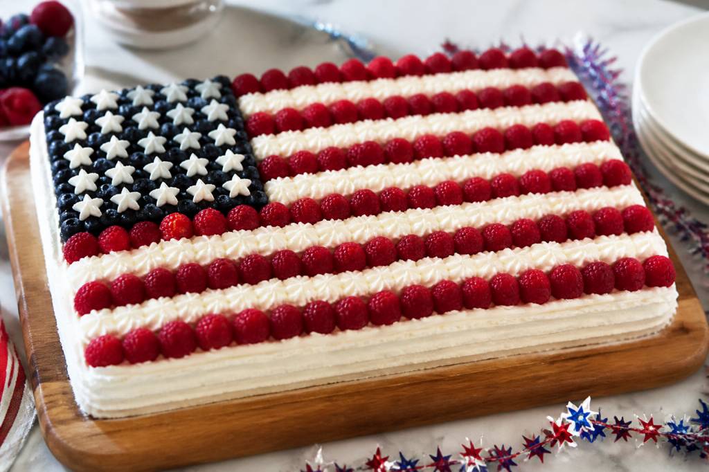 4th of july flag cake ideas for a patriotic dessert table